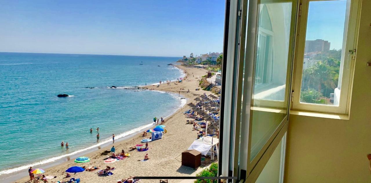 Apartament Aguamarina On The Beach Front Apartment Mijas Costa Exterior photo